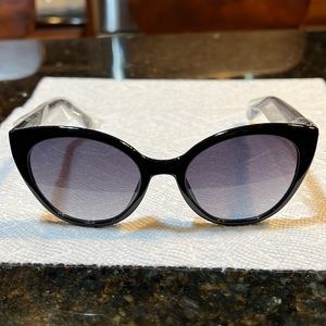 NWT Kate Spade Samantha Black Sunglasses